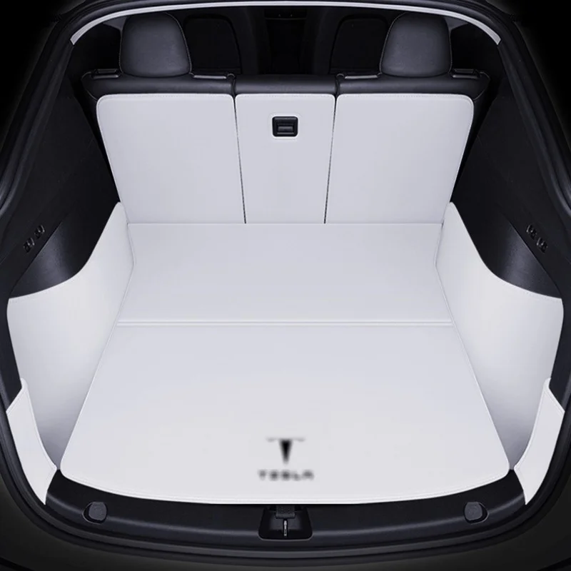 Applicable to TeslaModeLYL3After completely surrounding trunk, trunk liner and trunk liner are placed in