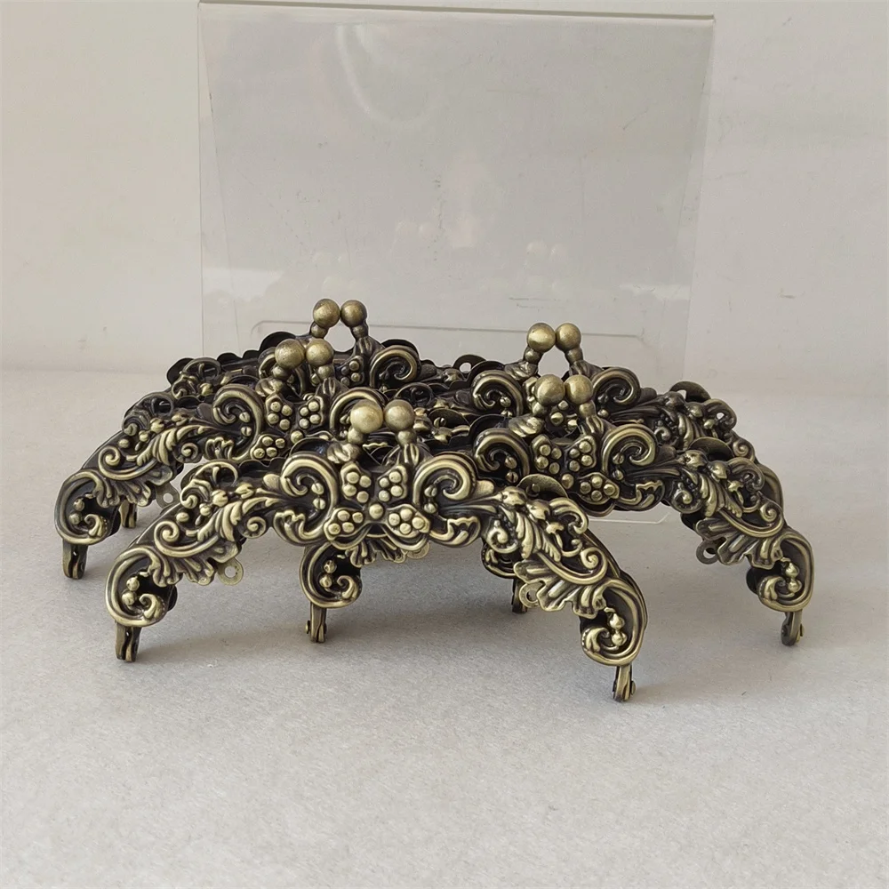 Brass Zinc Alloy 12.5X5.5 Cm 1Piece Purse Clasp Frame Sewing Kiss Clasp Lock Metal Purse Frame DIY Craft Purse Bag Making Handle