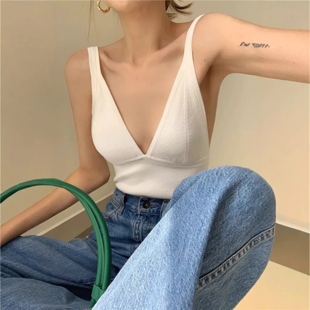 

Pure Desire Низкий вырез Tube Top Ice Silk Сексуальный жилет Европейский и американский стиль Летняя верхняя одежда Короткий топ Трикотажный гонконгский стиль