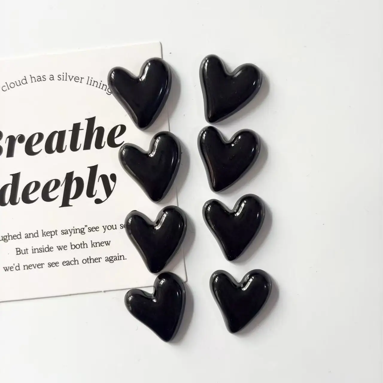 8 pieces of heart-shaped resin fridge magnets with fixed magnets