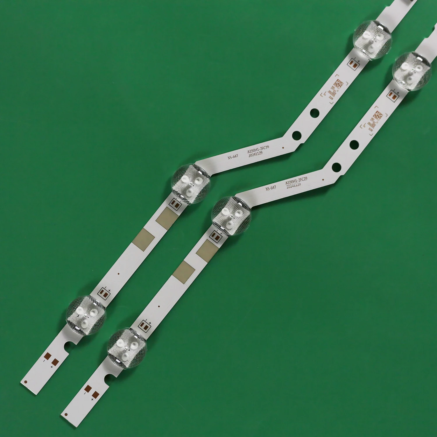 แถบไฟแบล็คไลท์ LED 1/5/10// 30kit V5DN-320SM1-R2 HG32AC570 HG32AE570 UA32H5200 UE32J5000AK UE32J5005AK CY-JJ032BGLV7H