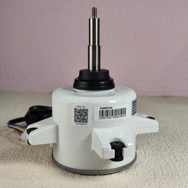 

DB31-00611E F C D DB31-00512D E F Двигатель вентилятора кондиционера Samsung, совершенно новый и оригинальный продукт