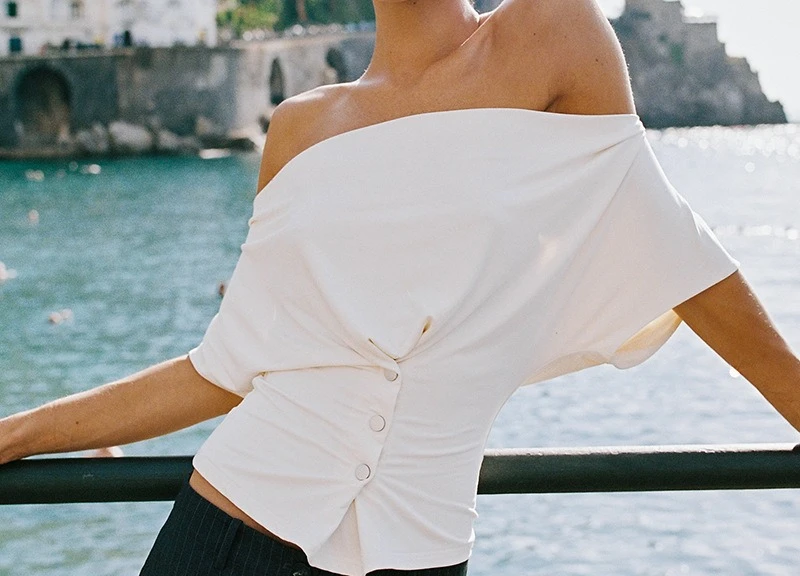 

Women's Autumn/Winter New Solid Color Swing Collar Sleeveless Button Slimming Top