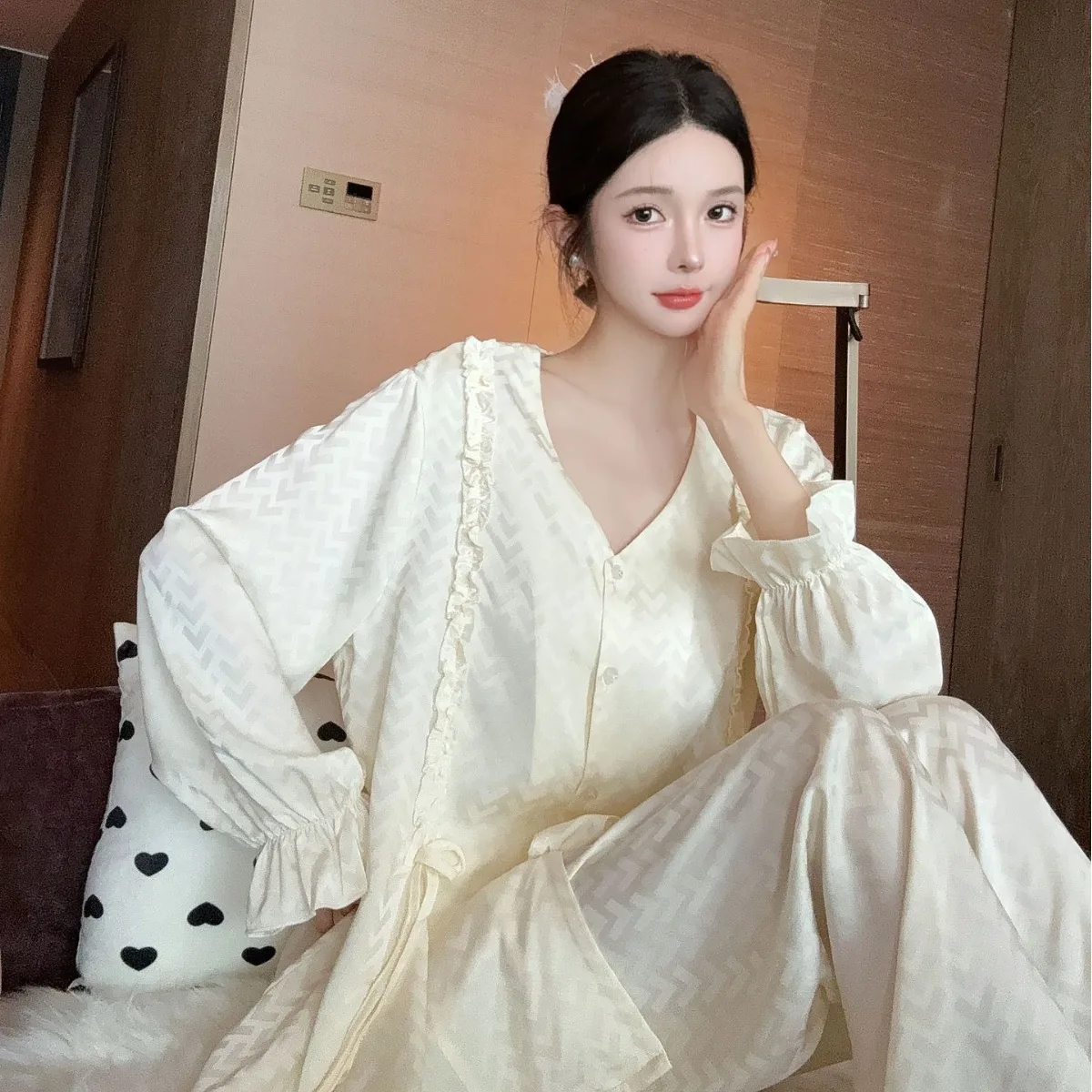

Ice Silk Jacquard Autumn New Sleepwear Women's Long Sleeved Palace Style Home Clothes Retro Trouser Suits Homewear