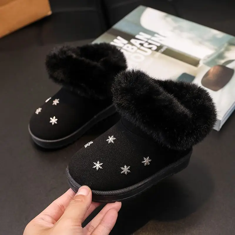 

2026 Winter New Girls Thermal Insulated Winter Boots Kids Cotton Shoes Korean Style Outdoor Comfortable Snow Boots