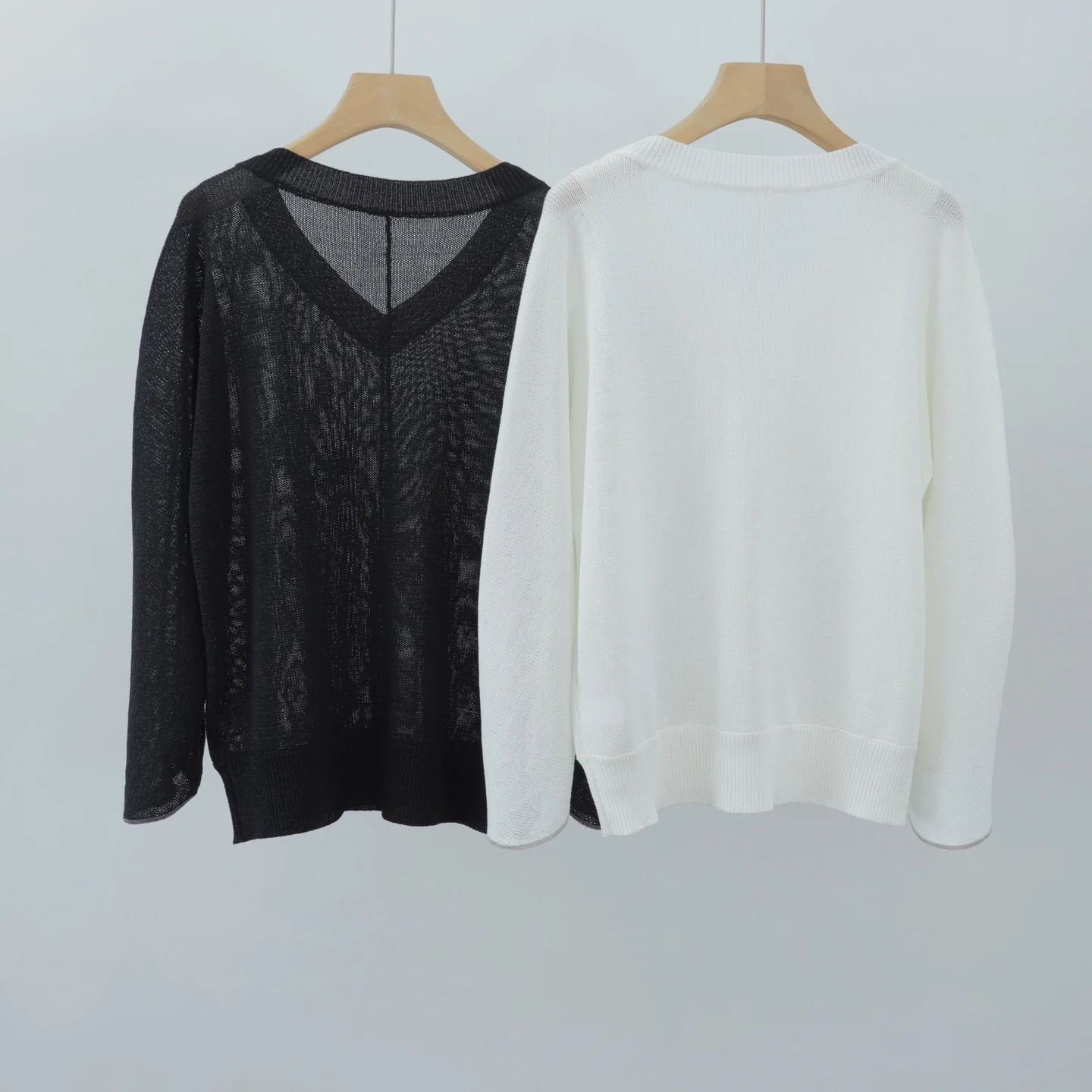 Primavera y novedad de verano, suéter de punto versátil y cómodo con cadena y cuello en V Simple para mujer