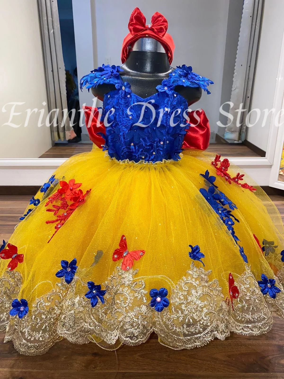 

Elegant Flower Girl Dress For Wedding 3d Applique Tulle Puffy Princess Kids Birthday Party First Communion Ball Gowns Customized