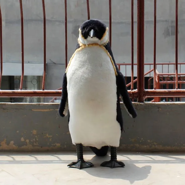 

Realistic Life-Size Penguin Wild Animal Figurine Christmas Home Decor Window Display Christmas Ornaments Gifts