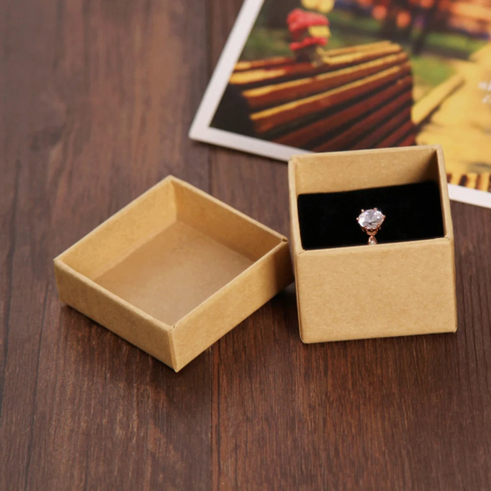 

5Pcs Kraft Paper Jewelry Boxes Vintage Square Gift Packing Boxes for Earrings Rings Necklaces Storage Display Cases Wedding