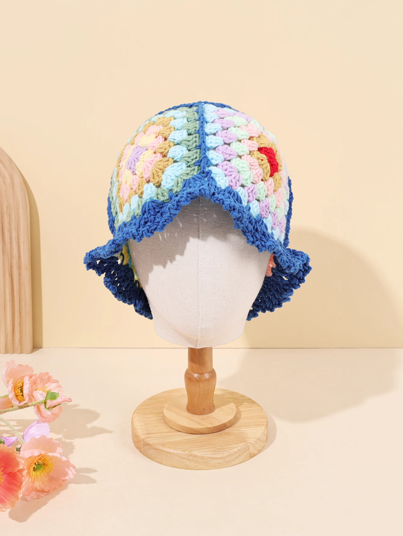 1PCFlower wool basin cap with hollow knitted insulation, fisherman hat/basin cap can be worn twice