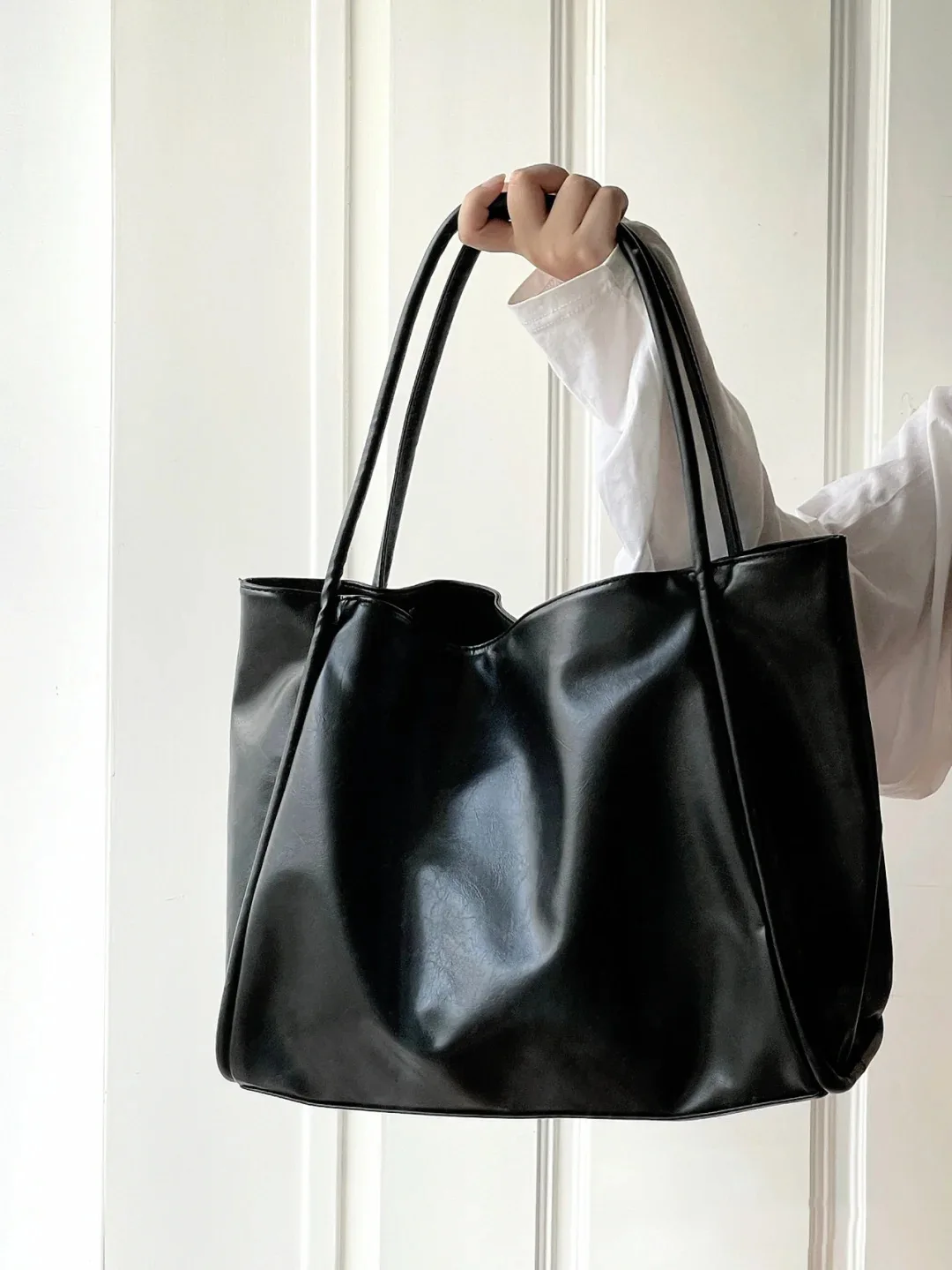 Commuter wind class Tote bag Large capacity bag Casual texture Morning eight shoulder bag women's bag