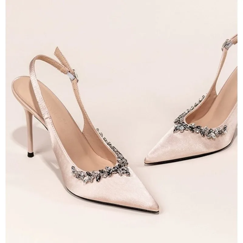

Women's Water Diamond 2025 New Slim Heeled Pointed High-heeled Shoes with A Headband and Sandals for Women's Singles