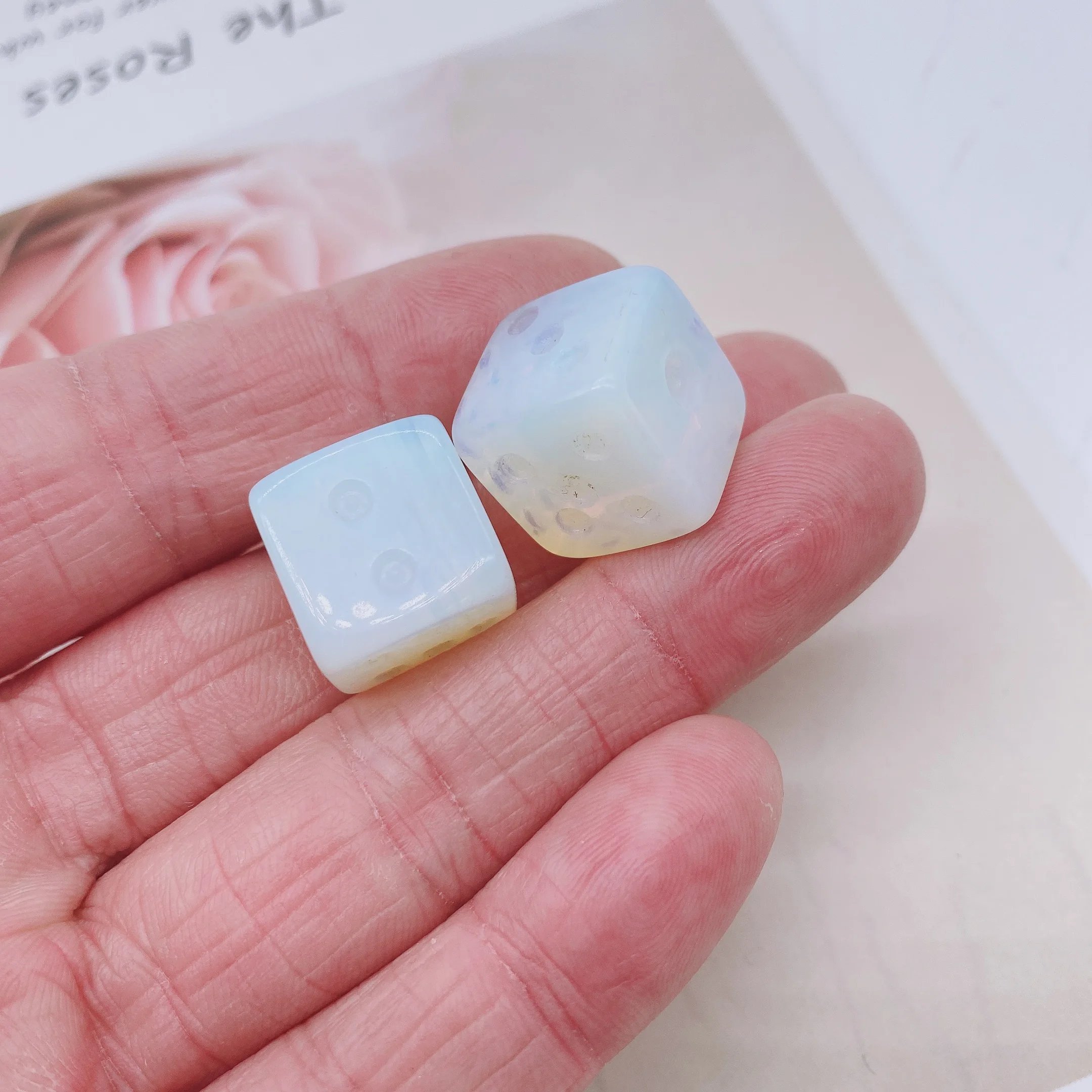 2pcs Natural Opalite Dice Energy Reiki Gemstone Cube Palm Carving Decoration Crystal Quartz Healing High Quality For Gift