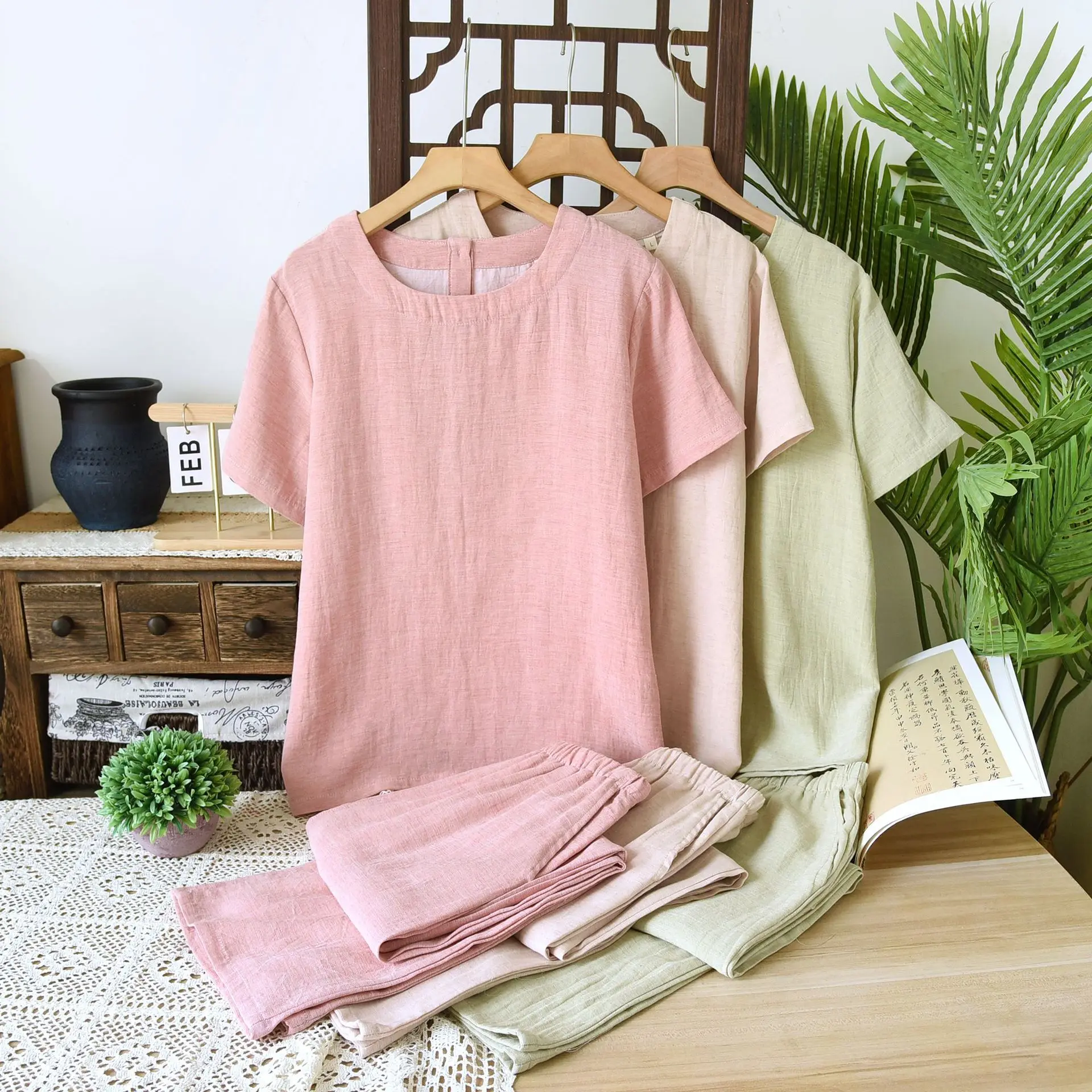 

2025 Couple Tencel Hemp Cotton Pajamas Men's and Women's Casual Simple and Comfortable Short-sleeved Trousers Loungewear Set