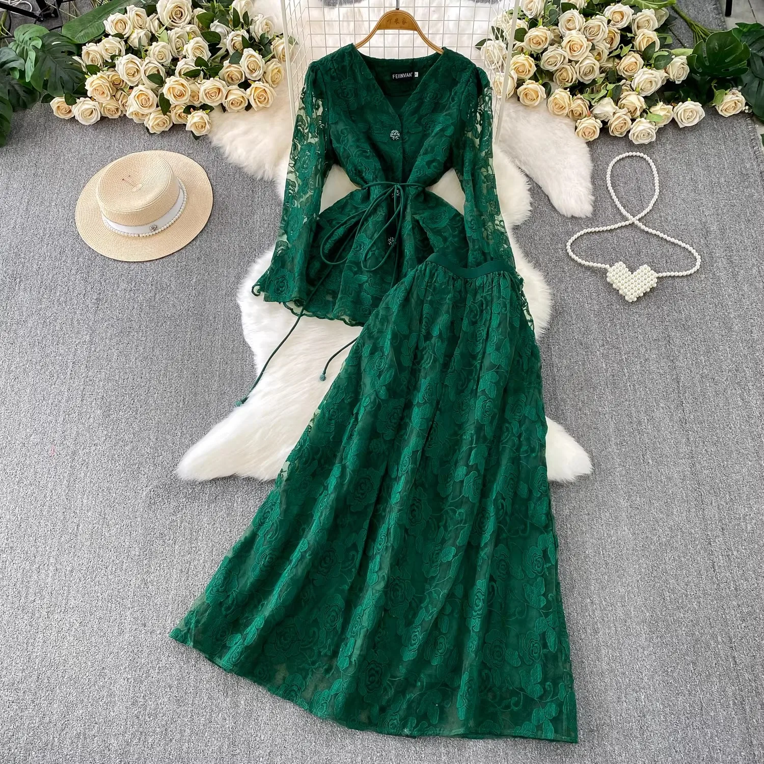 

Сетчатый комплект из 2 предметов с вышивкой, женские рубашки с вырезами и поясом, топы + длинные юбки трапециевидной формы с эластичной резинкой на талии, костюм, осенний женский наряд