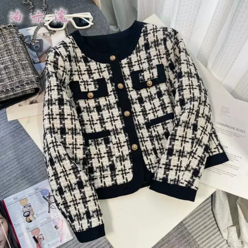 2024 Autumn/Winter New Tweed Style Jacket Korean Version Casual Elegant Socialite Style Petite Thousand Bird Cropped Top Popular