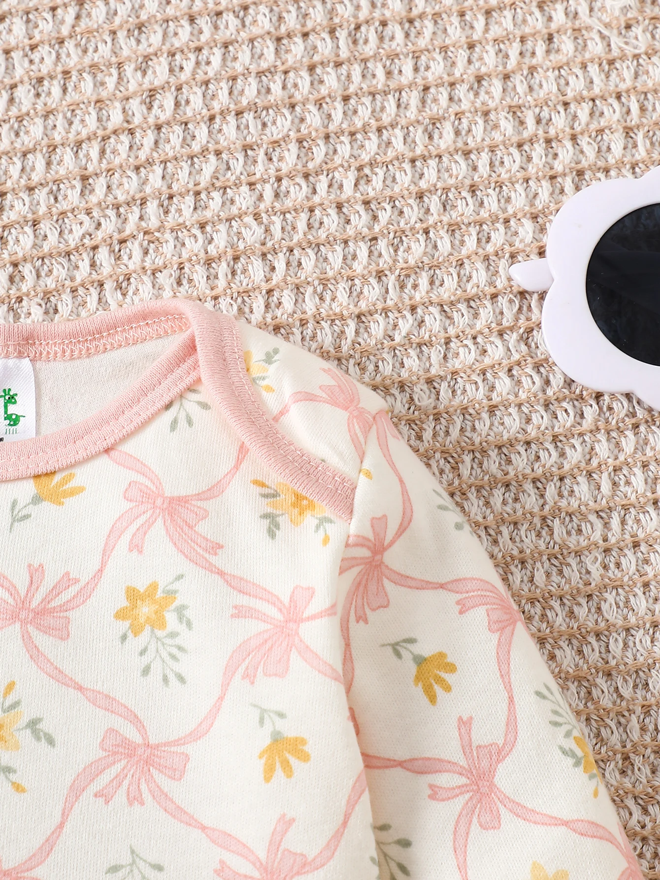 Thumbnail 4 - #34 Low Cost Baby Cotton Bodysuits That Work