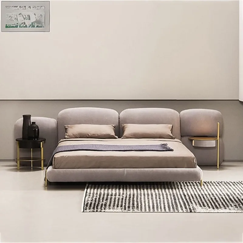 

Double soft bed Italian light luxury bedroom furniture simple cloud soft bed. 8 meters wedding room designer