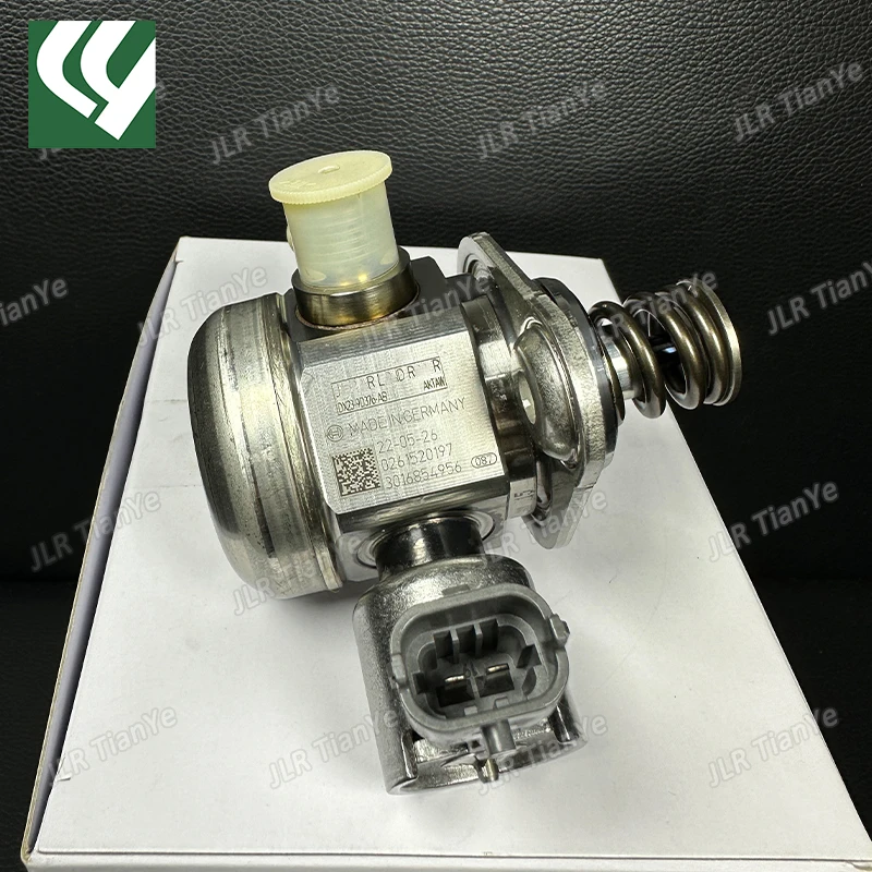 LR081595 LR035527 High Pressure Fuel Pump For Range Rover RR Sport Velar Evoque