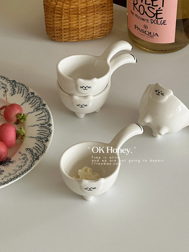 

Super Cute Japanese Long Tailed Kitten Dipping Dish, Three-dimensional Ceramic Small Sauce Dish