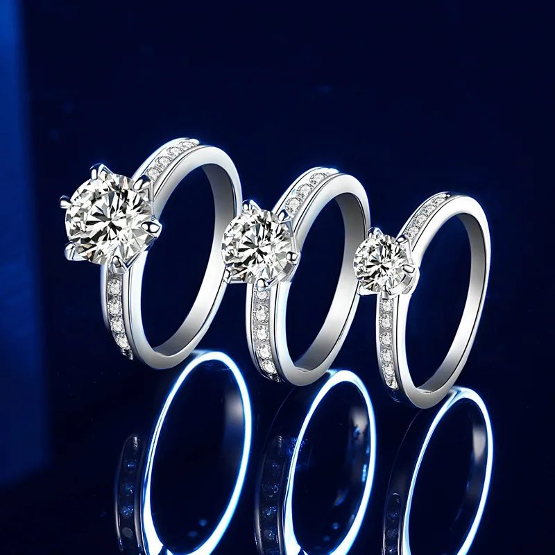 Vintage Six-Claw Adjustable Closed Ring for Women, PT950 Platinum Base and 2 Carat Moissanite, combine retro style