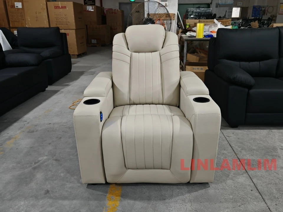 كرسي أريكة فاخر من الجلد الطبيعي للمسرح المنزلي، مقعد مستلق حديث يعمل بالطاقة الكهربائية مع مسند للقدمين وحاملات أكواب