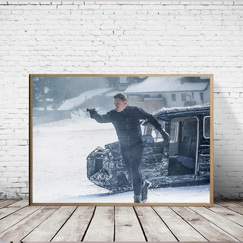 Daniel Craig Classic Movie Actor Portrait Poster Canvas Painting HD Prints Wall Art Picture for Living Room Bedroom Office Decor