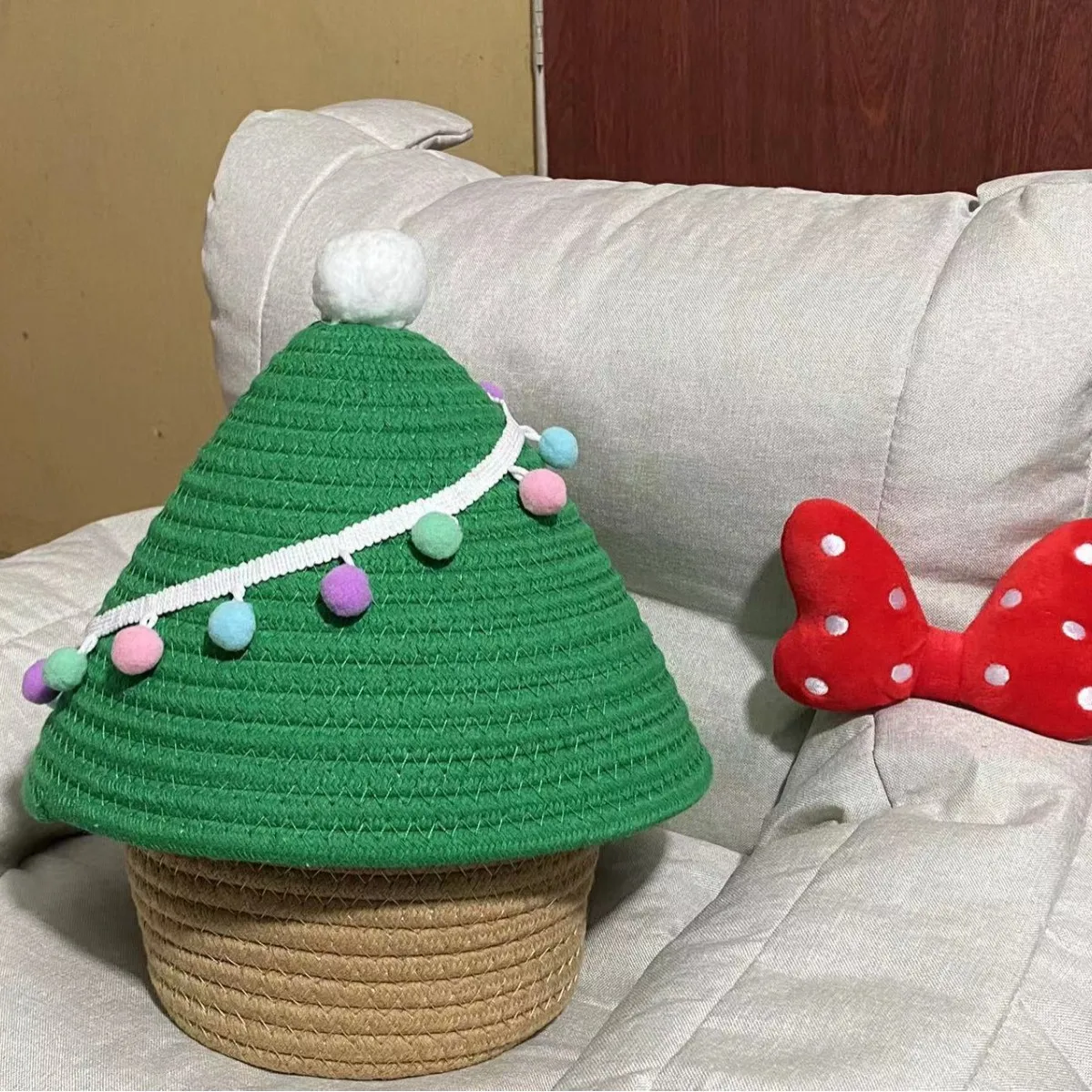 Immagine 3: Nome personalizzato per il nuovo stile 2024 Cestino portaoggetti per caramelle natalizie realizzato con decorazioni tessute fatte a mano con coperchio Ornamento per albero di Natale