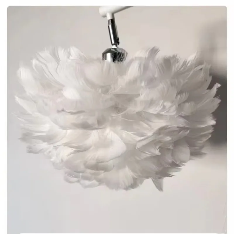 

Novel design Art Deco floor lamp with feathers