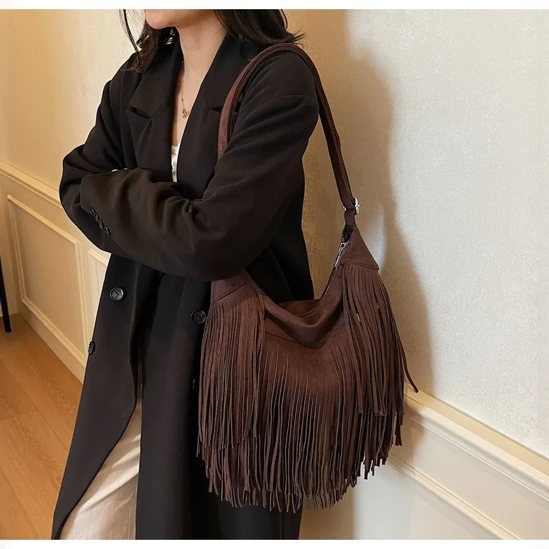 

Chic 2025 Tassel Crossbody Bag for Women, Elegant Top Handle, Fashionable with Inner Pocket for Daily & Casual Outings