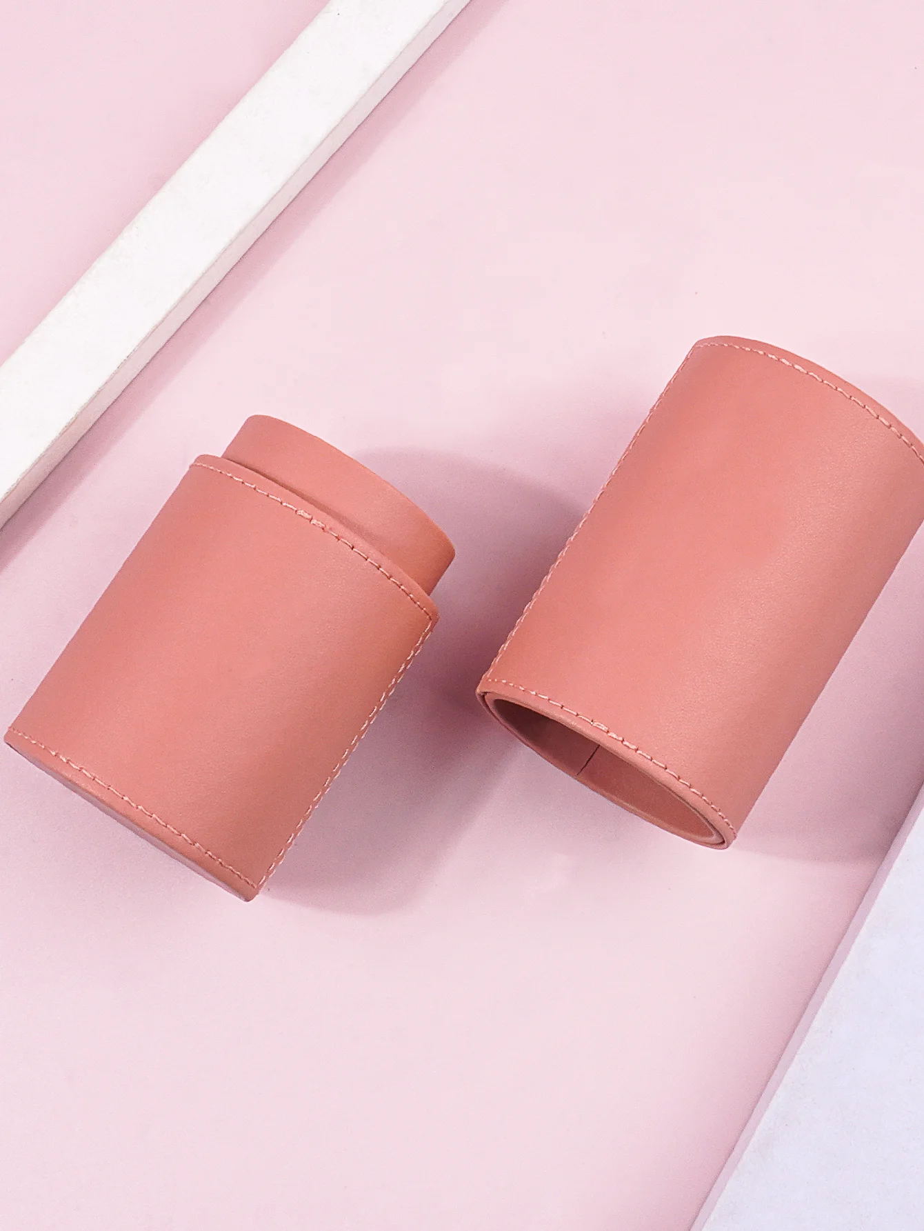 1pcs Makeup Brushes Cylinder PU Leather Pouch Travel Organizer Brushes Cosmetic Case Empty Portable Holder Make up Bucket