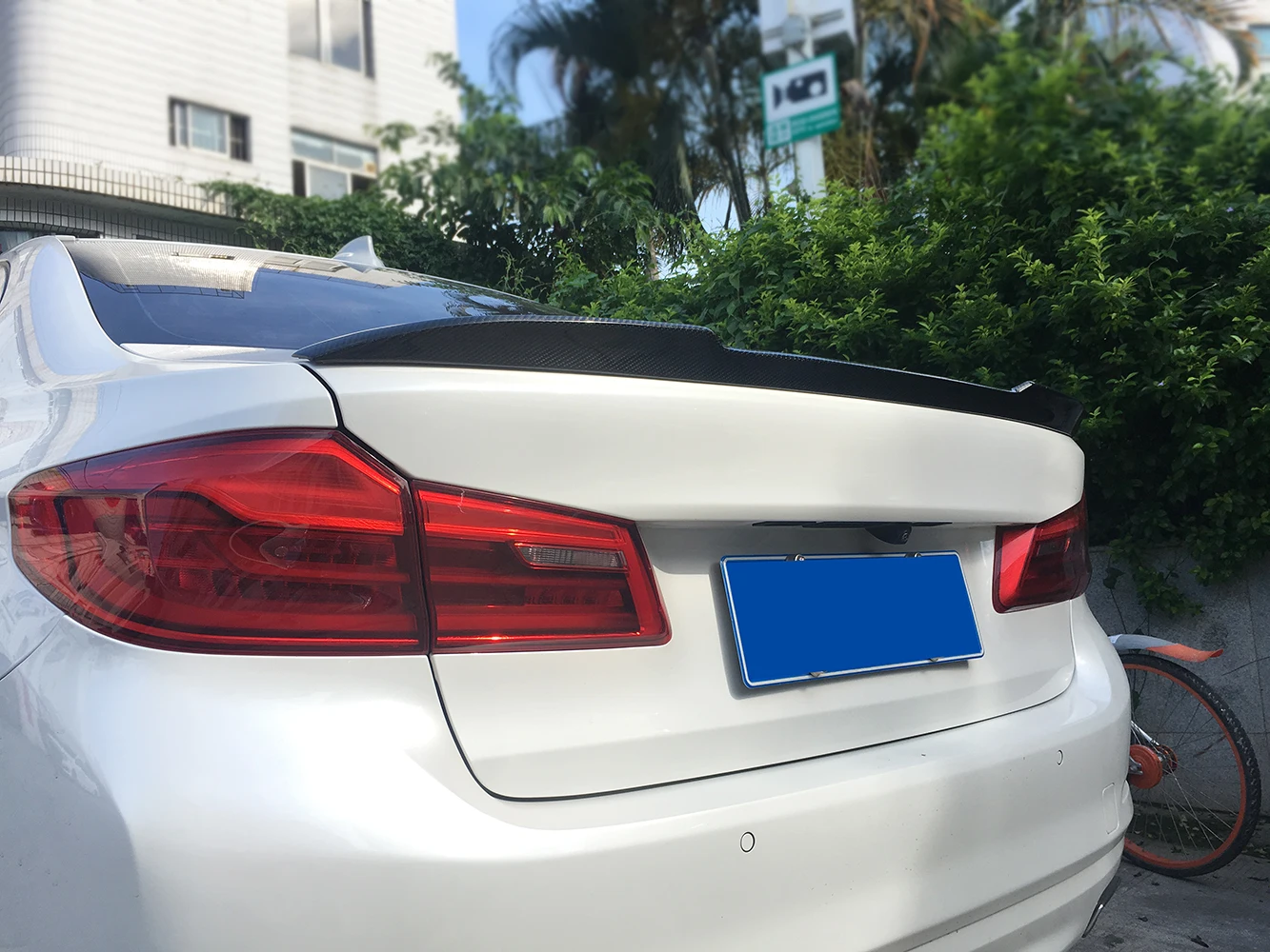 JCSPORTLINE G30 M5 Carbon Wing Spoiler For BMW 520i 530e 530i 540i 550i M5 M5 550i 2017-2019 Sport Line Sedan 4-Door