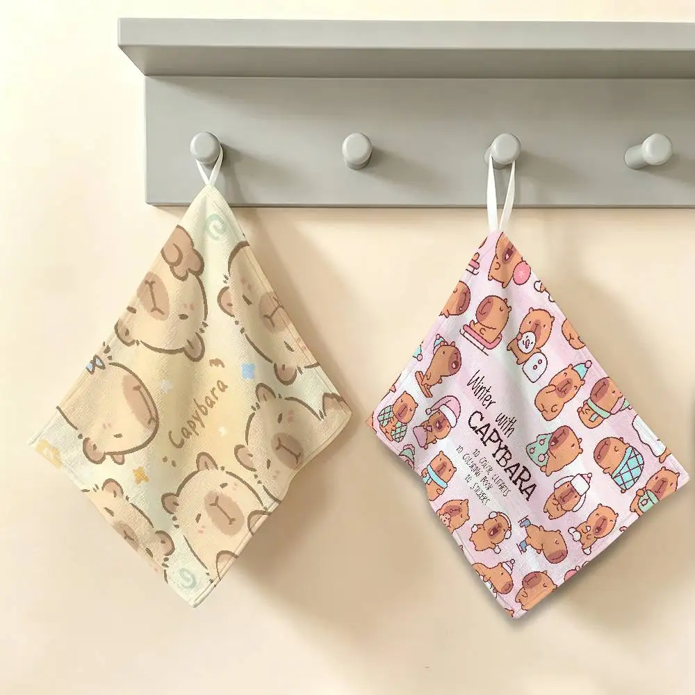 Cute Capybara Polyester Cotton Hanging Hand Towel, Super Absorbent Hand Wiping Towel for Daily Household Use