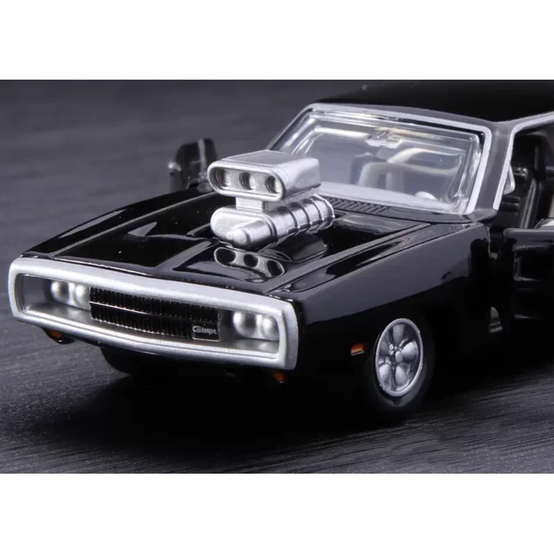 TAKARA TOMY Tomica Fast & Furious Unlimited 04 Dodge Charger lega giocattolo motore pressofuso modello in scala in miniatura regali per bambini