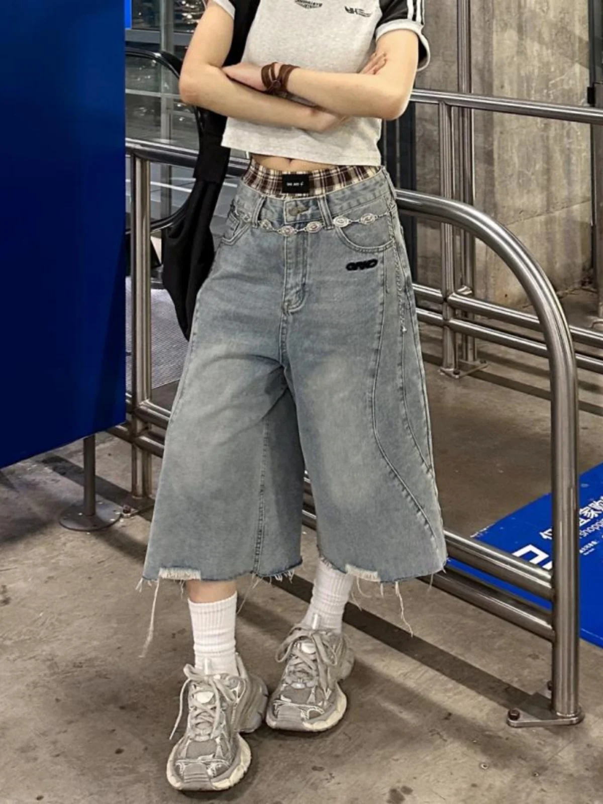 

Ретро-джинсы с американским волнообразным дизайном, прямые, из денима, женские, повседневные, универсальные, с рваными краями, укороченные (7/8), для лета