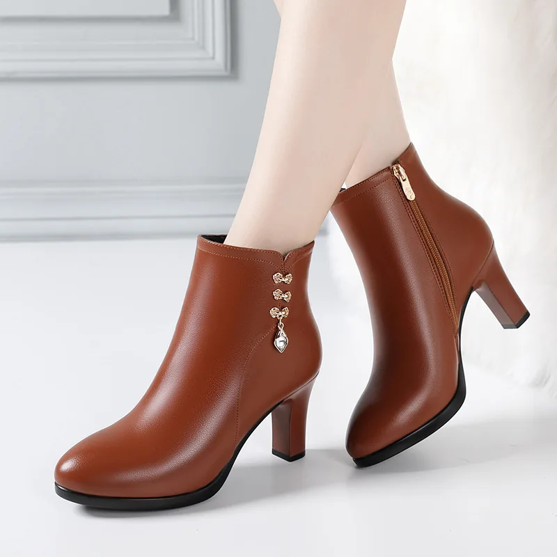 

6.5cm 9cm Elegant Comfortable Block High Heels Shoes Soft Leather Boots 2026 Winter Warm Fur Plush Ankle Boots Office Mom Work
