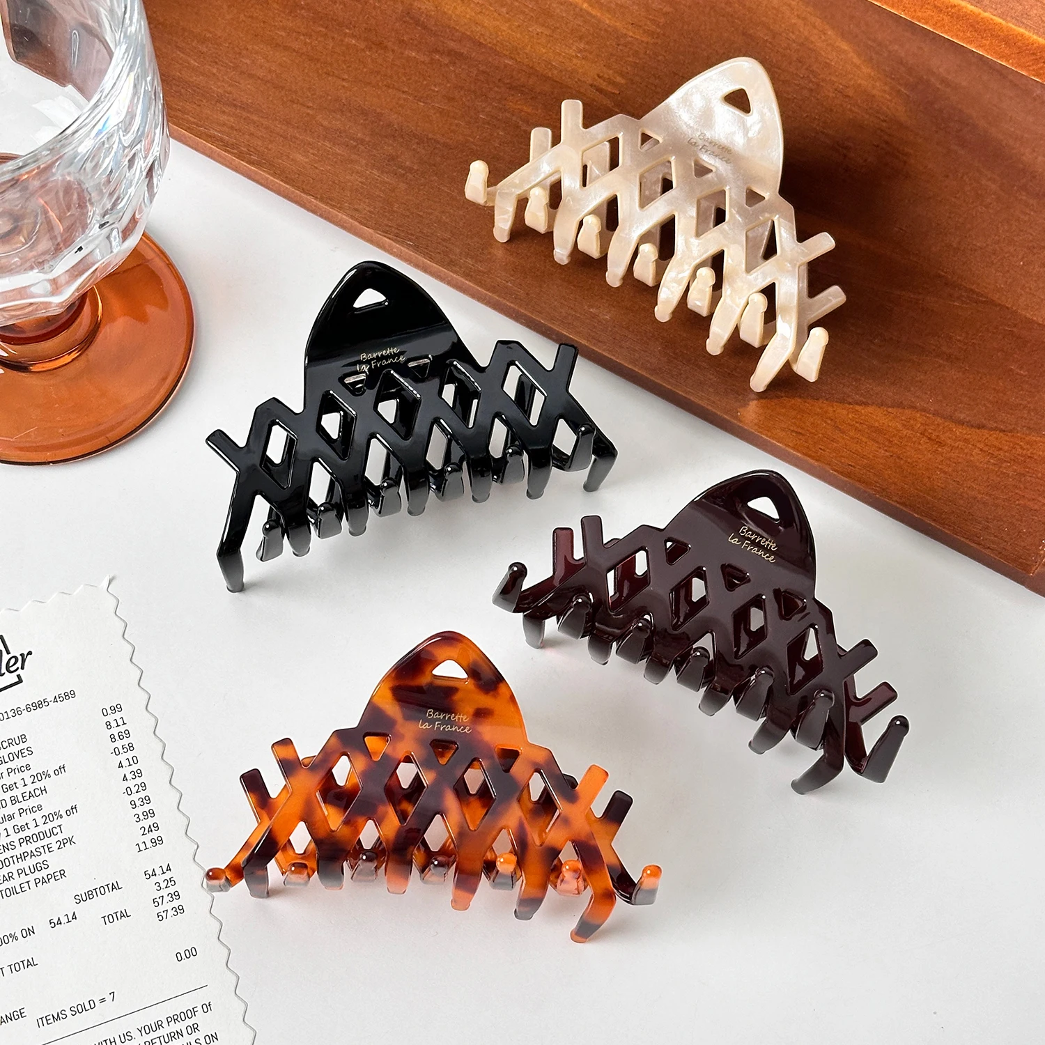 

Dowell Cross-hollowed-out High-end Retro Clip Acetate Hair Clip Accessory
