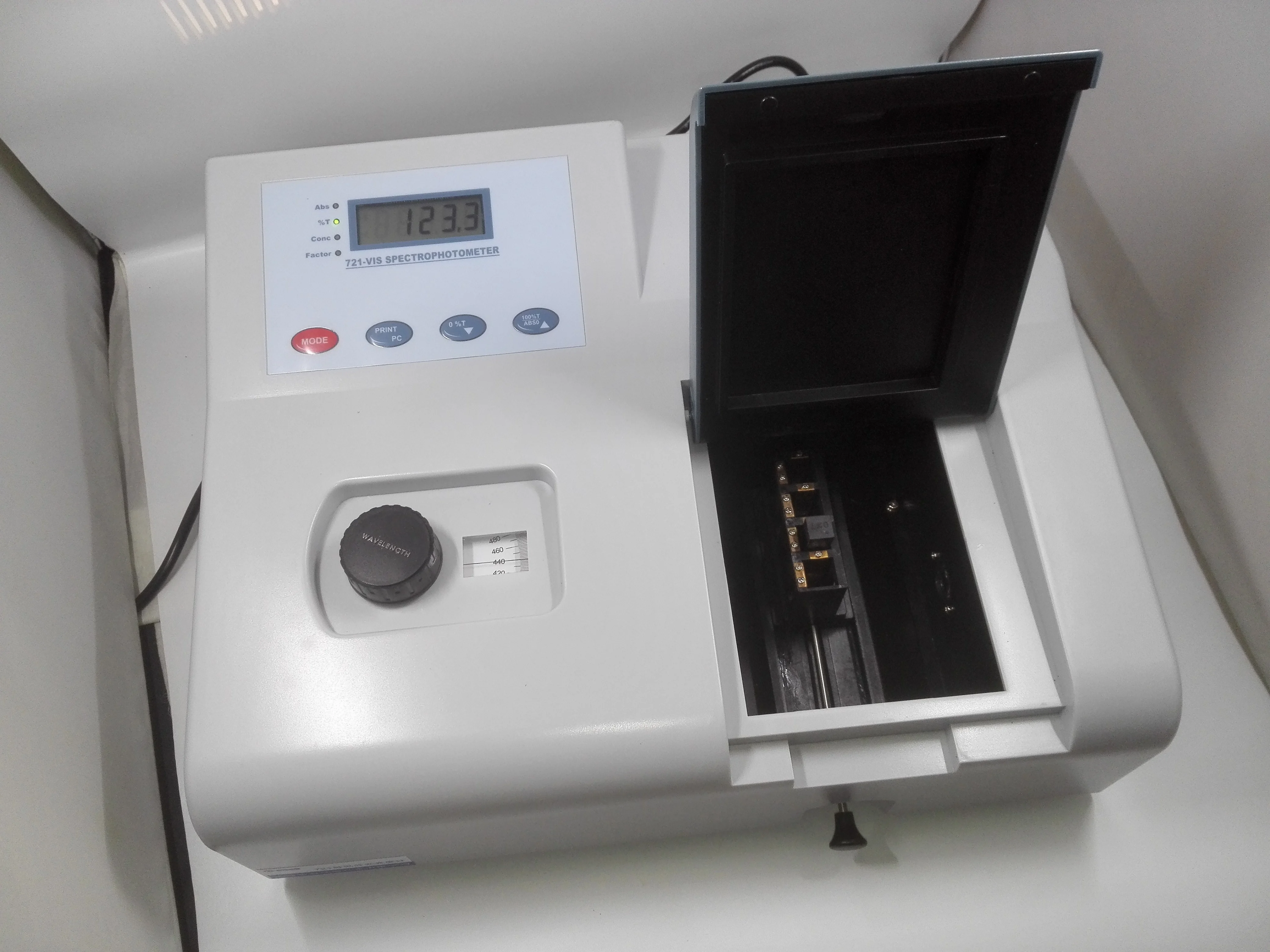 VIS-721 Visible Spectrophotometer 350–1020nm Digital Optical Laboratory Analysis Instrument