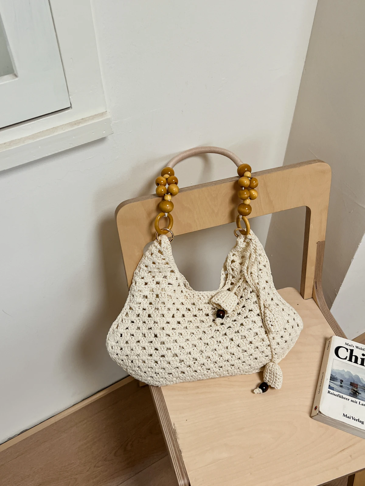 2026 New Style Artistic Woven Hollow out Women's Shoulder Bag Wooden Bead Handbag Large Capacity Underarm Bag for Holiday