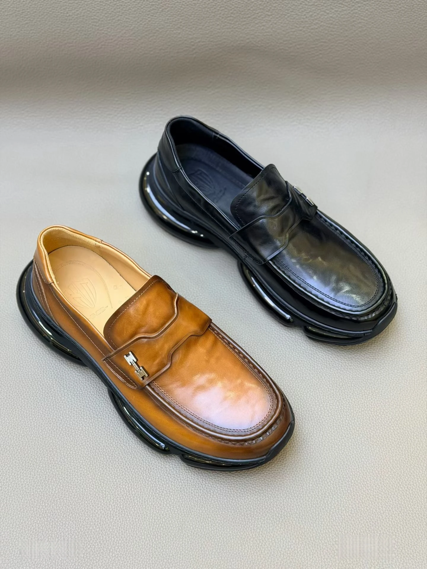 

Новые мужские повседневные удобные туфли из натуральной кожи 53071: модные, универсальные, высококачественные, стильные деловые кожаные слипоны-ботинки