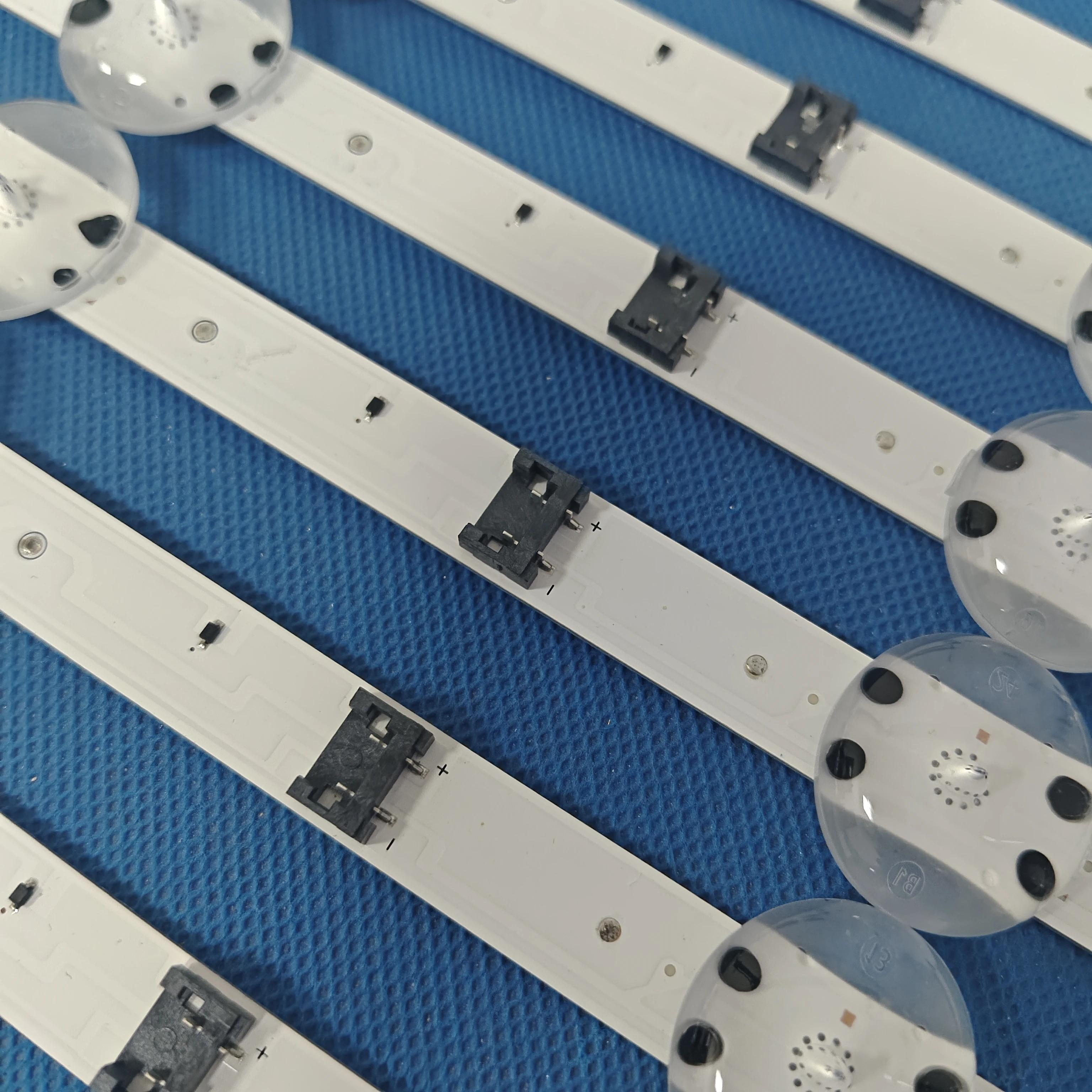 led-ssc_y21_slim_trident_65up80_s-eav65035301-65up7670puc-65up771c0sb-65up7750psb-65uq8050psb-65uq8050-65uq7590pub-65un6955