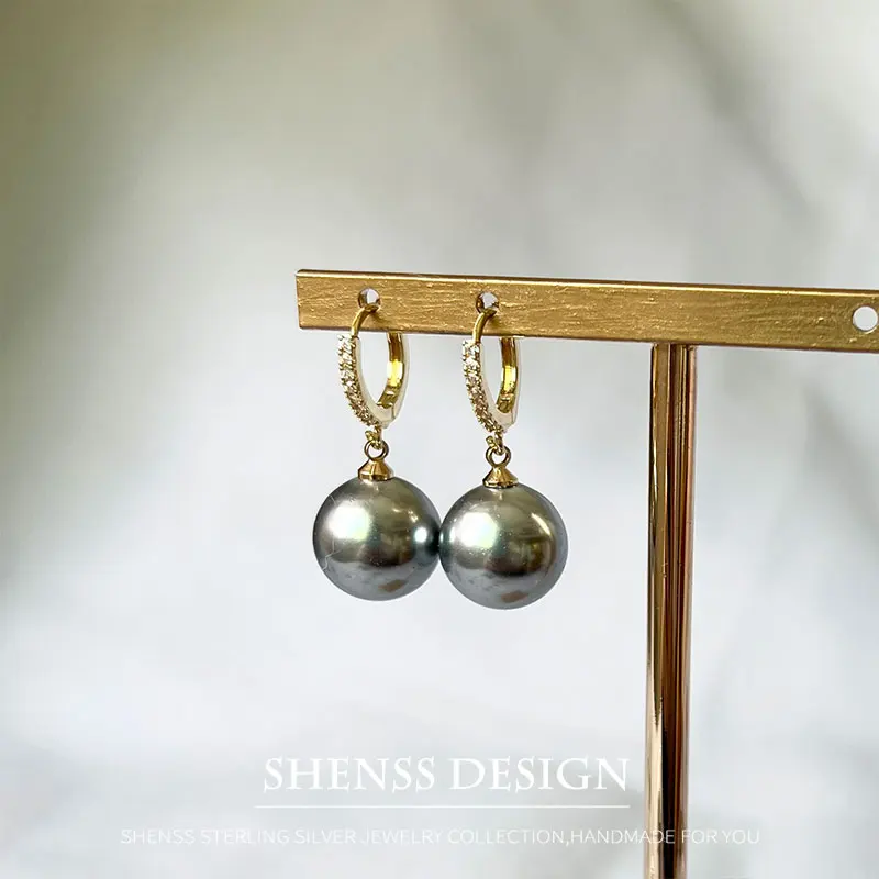 Elegant Vertical 10-14mm Shell Pearl Earrings