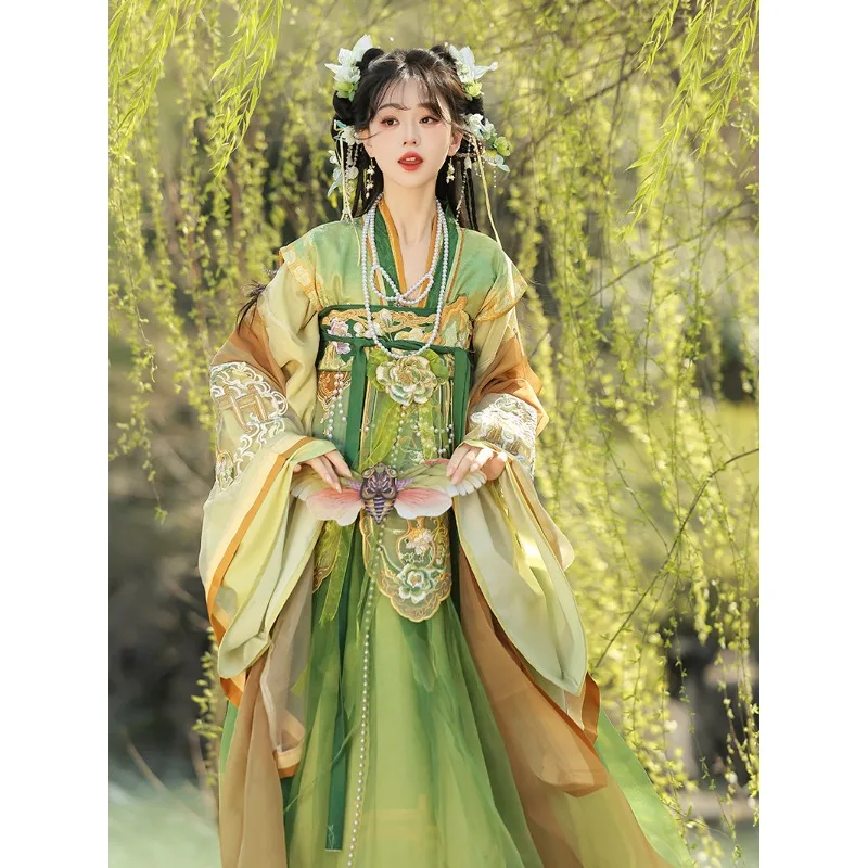 Hanfu women's chest-length pleated skirt, placket embroidery, large sleeves, belly looking thin, daily spring summer models