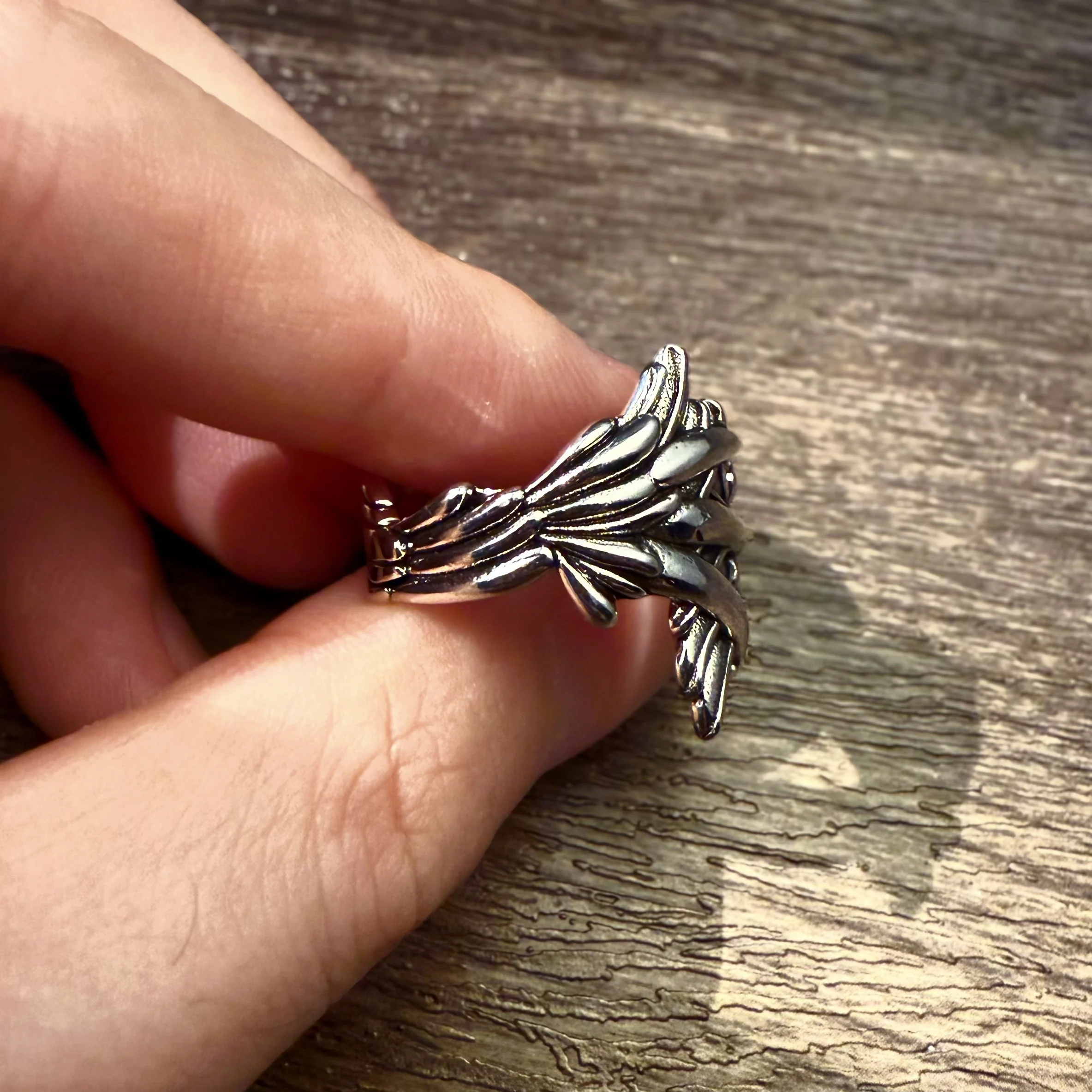 Retro Der Phönixflügel&Kralle Verstellbarer Offener Ring für Männer Punk Gothic Edgy Versilbertes Messing Schmuck Vintage Accessoires Geschenk – Detail 9