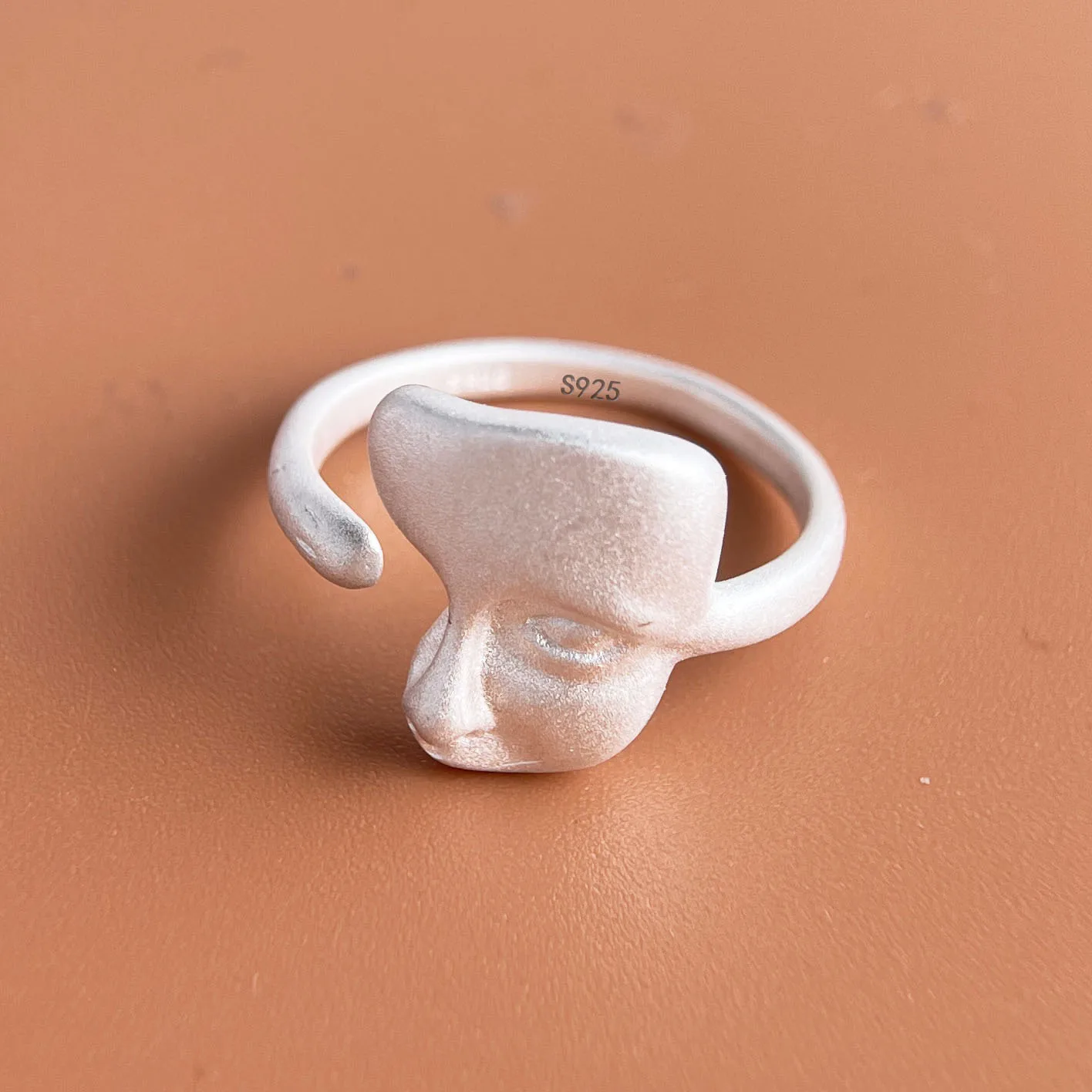 BF CLUB 925 Sterling-Ringe für Damen, schlicht, geometrisch, handgefertigt, unregelmäßig, Retro-Ring mit Jungen- und Mädchen-Gesicht, allergiefrei, als Geburtstagsgeschenk – Detail 7
