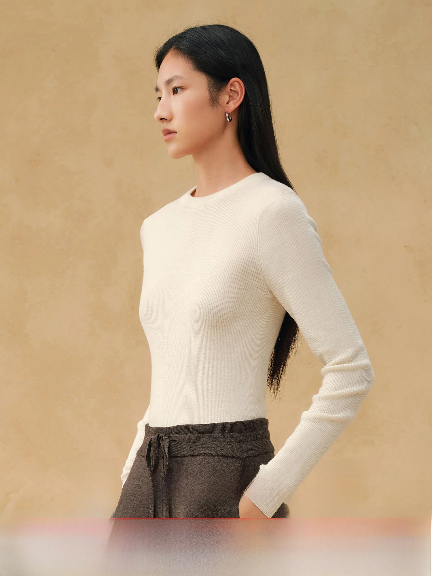 

Мягкий шерстяной комплект из двух предметов с круглым вырезом, пригодный для машинной стирки и сушки, базовый слой одежды, удобный, дышащий, повседневный стиль для женщин.