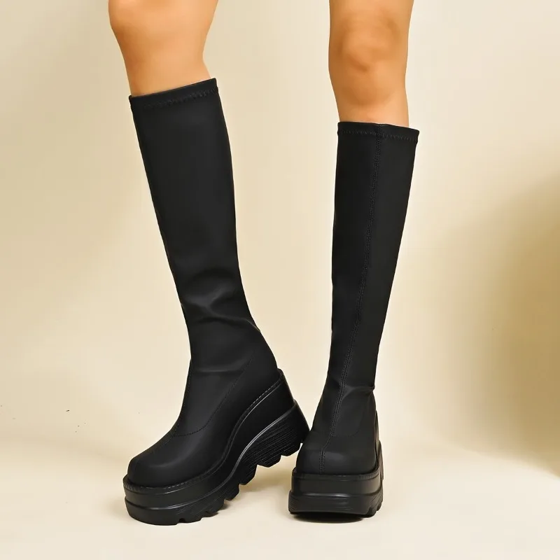 Botas de plataforma gruesa de estilo gótico punk para invierno, de 9,5 cm, hasta la rodilla, para mujer, de tejido elástico, fáciles de poner, calzado de moda urbana, botas de combate negras.