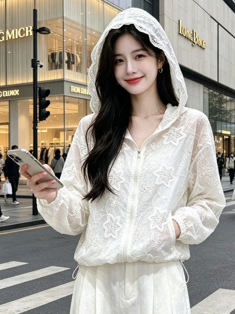 Women's Sweet Stars Embroidered Lace Hooded Sunscreen Jacket Summer Petite Thin Breathable Coat for Air Conditioning Room