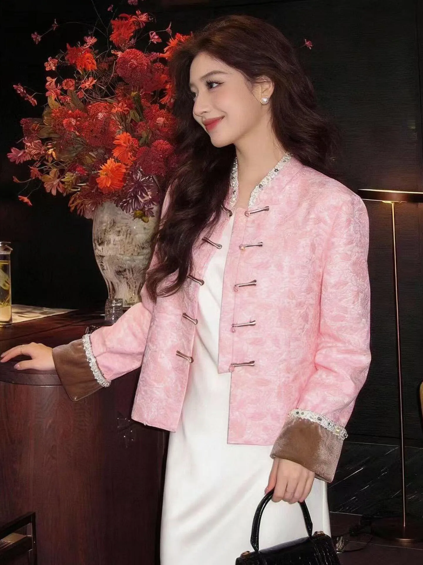 

Ele Pink Chinese Sle Coat for Women Spring 2026 Button up Top Vintage High Collar ort Outerwear Ladylike Aosphere