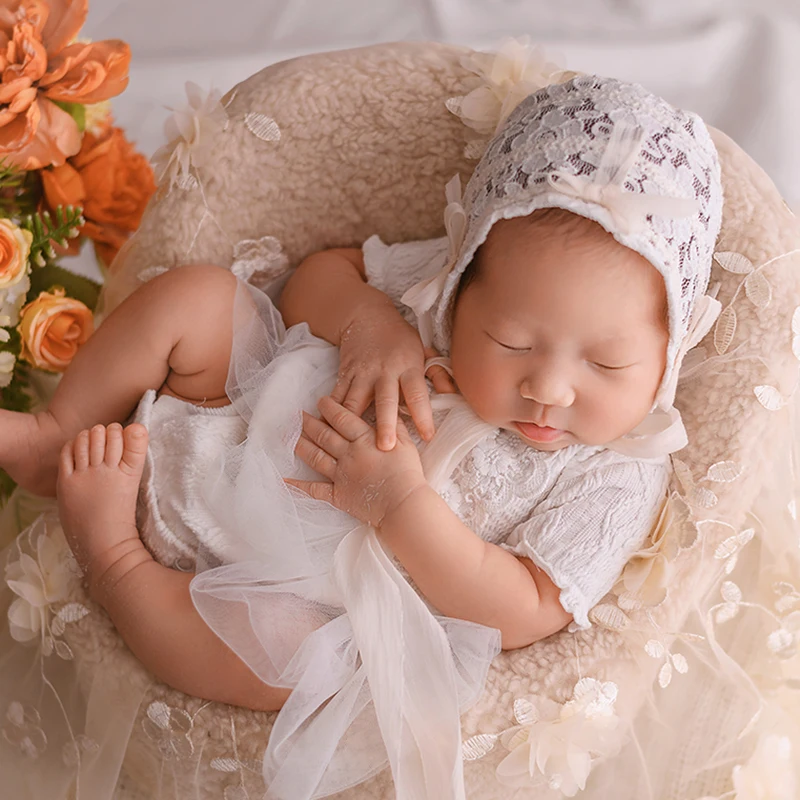 Newborn Costume Photography Props Baby Girl Printing Clothes Lace Bow Headflower Pillow Infant Photography Props Accessories